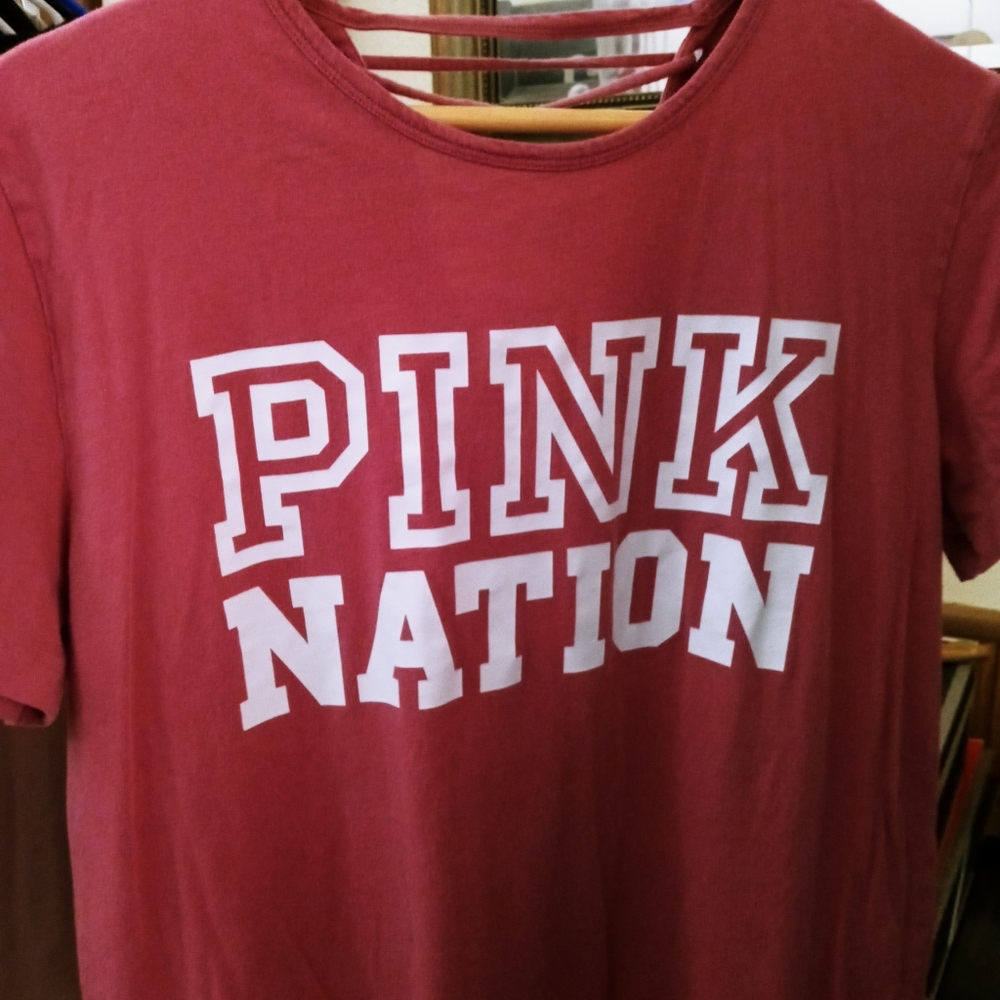 Women's tee